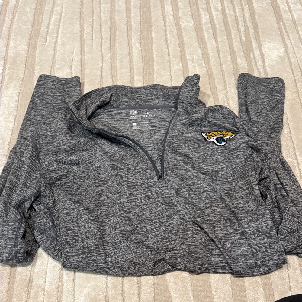 Nike Gray Men's Shirt with Logo